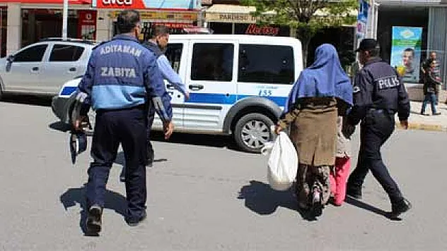 Yerli dilenciler Suriyeli dilencilerden dertli