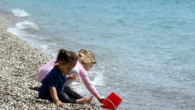 Antalya'da deniz sezonu açıldı