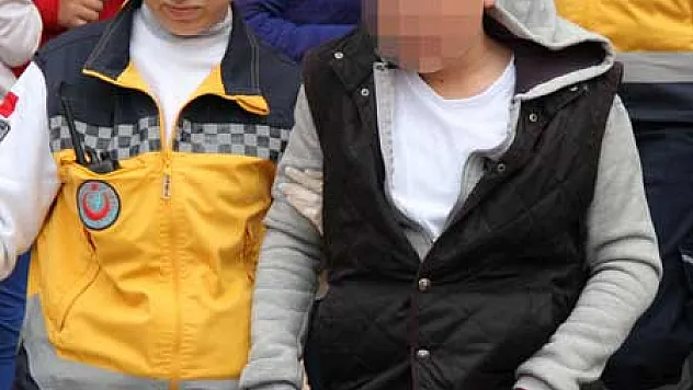 Okulda Sınıf Arkadaşını Kalemtıraş İle Yaraladı