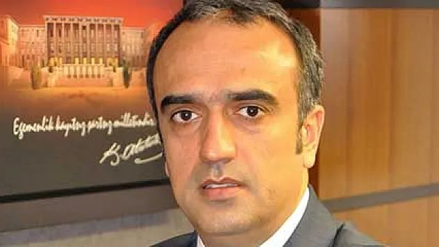 İngiliz polisinden Türk vekile üst araması