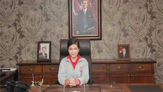 Vali Makamını Öğrenciye Devretti