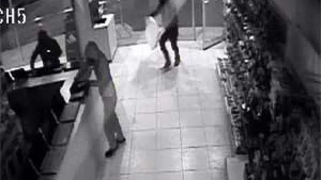 Alarm çaldı, kedi sandı, soyuldu