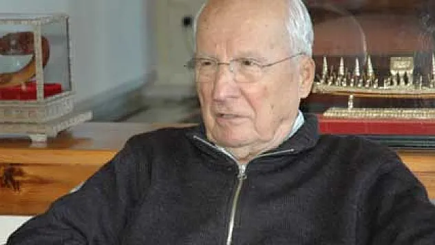 Kenan Evren'in kızı Şenay Gürvit babasıyla ilgili sorulara çok sinirlendi!