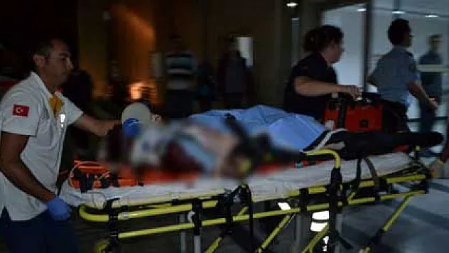 Dur ihtarına uymayan araç, polise çarparak şehit etti