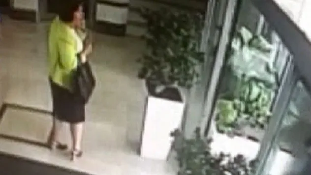 Kadın vekil adayının vurulma anı görüntülendi