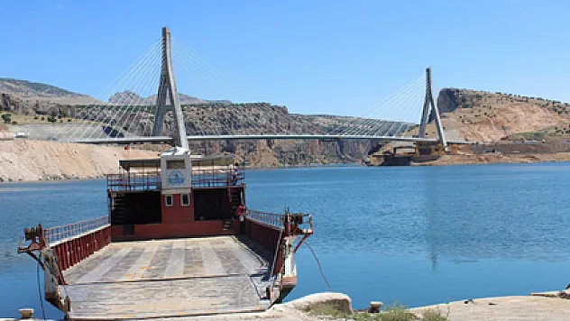 Doğunun boğaz köprüsü gönülleri birleştiriyor