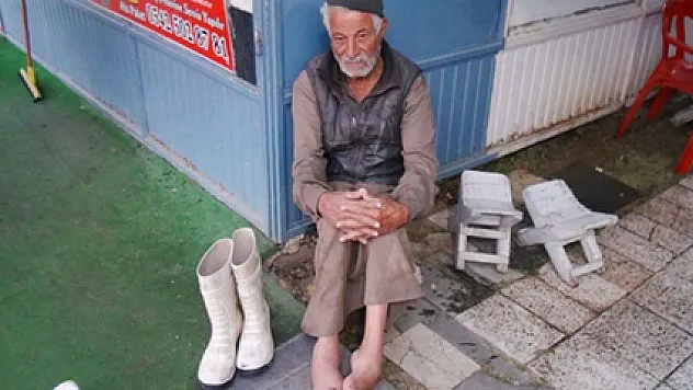 78 yaşındaki Suriyeli mülteciye ilçe Kaymakamlığı sahip çıktı