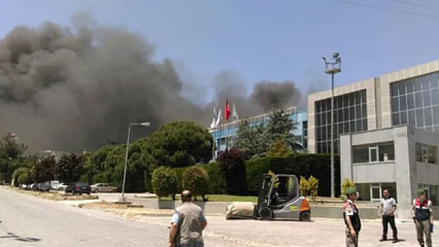 İstanbul'da korkutan yangın!