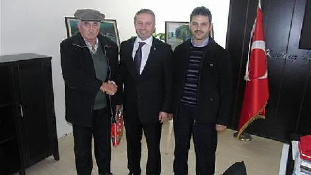 Başkan Belur' a, 'Kıyı Kenar' plaketi