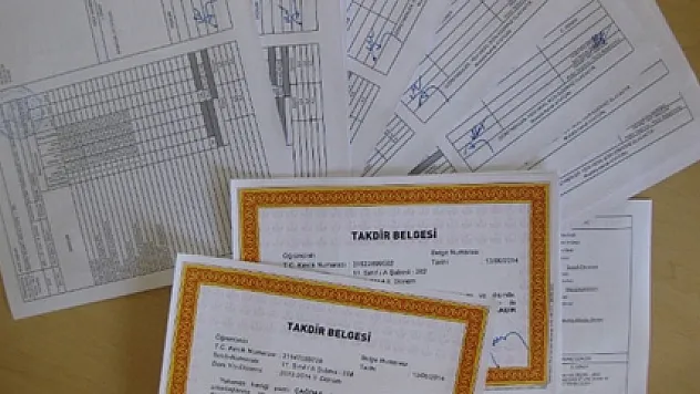 Uzmanlardan ailelere karne uyarısı