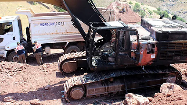 Teröristler baraj inşaatını bastı!