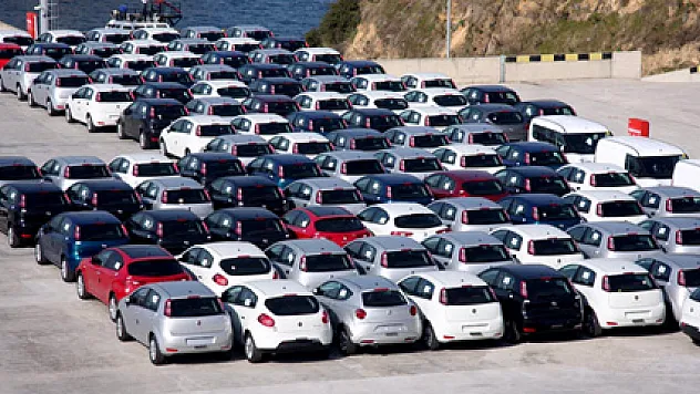 Trafiğe kayıtlı araç sayısı Nisan'da 19,2 milyona yükseldi