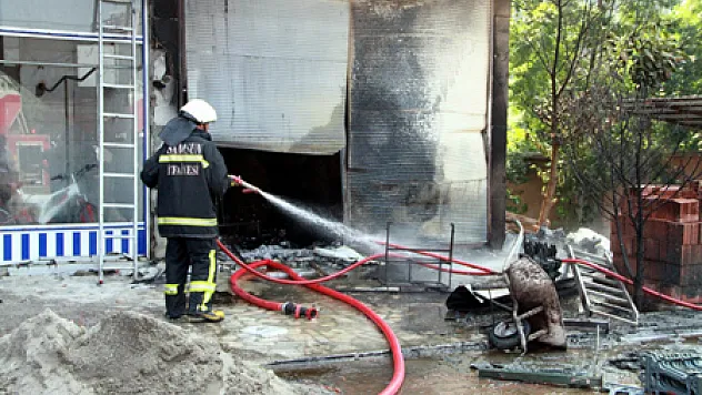 Samsun'da Depo Yangını
