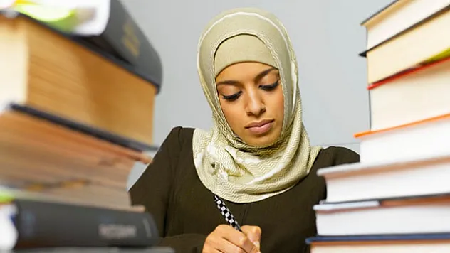 Almanya'da Müslüman öğrencilere skandal sorular!