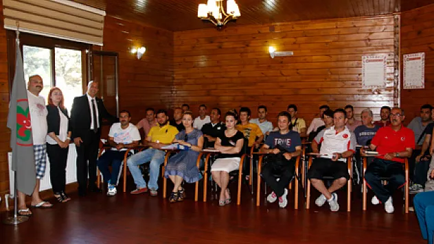 YAZ SPOR OKULLARI ANTRENÖR DEĞERLENDİRME TOPLANTISI YAPILDI