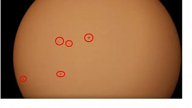 OMÜ, GÜNEŞ'TEKİ LEKELERİ GÖRÜNTÜLEDİ