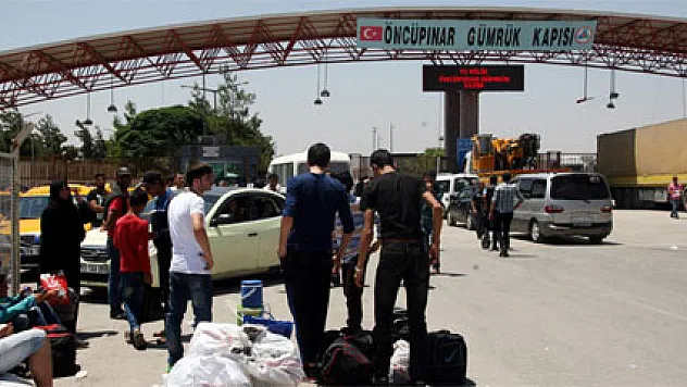 Suriyeliler savaşa rağmen ülkelerine dönüyor