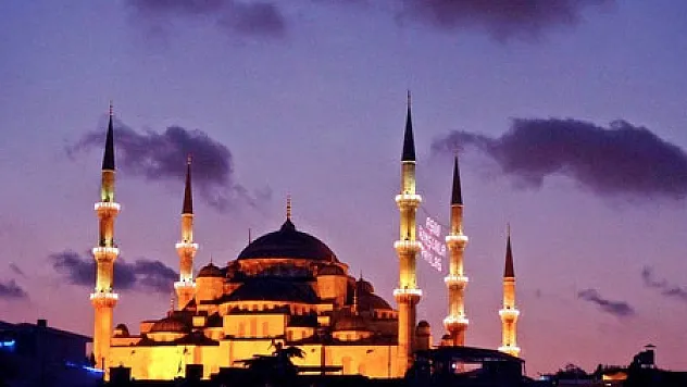 Affın ve Huzurun Gecesi: Kadir Gecesi