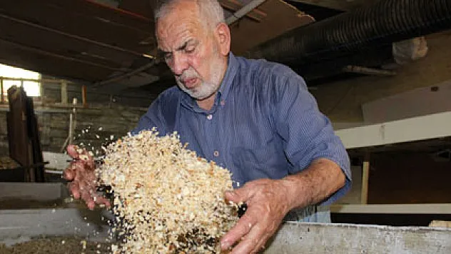 Her sabah 4'te kalkıp bu işi yapıyor