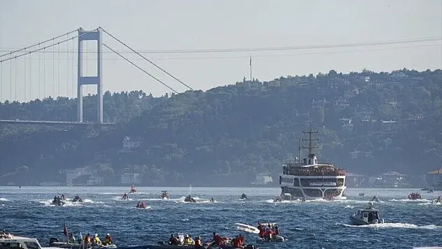 38. Boğaziçi Kıtalararası Yüzme Yarışı'nda kulaçlar Asya'dan Avrupa'ya atılıyor