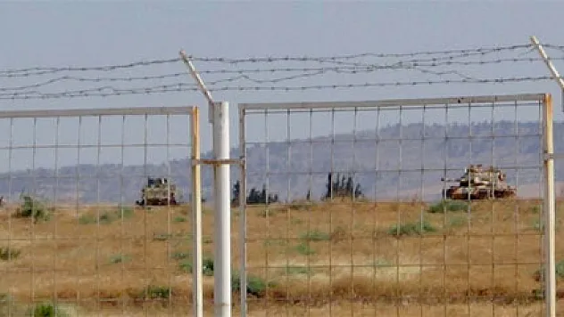 Tankların namluları Suriye'ye çevrildi