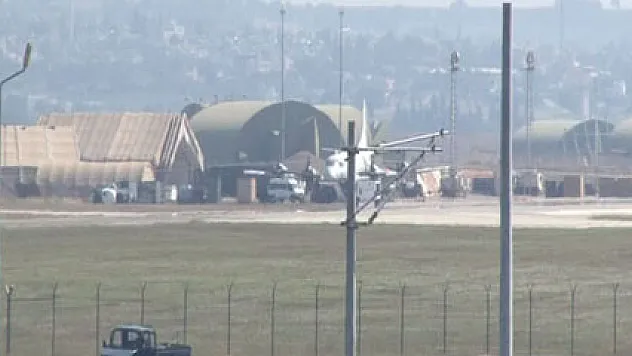 Gözler İncirlik Üssü'nde