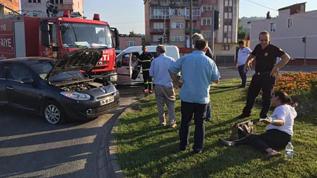 İtfaiye Aracı Kaza Yaptı: 2 Yaralı