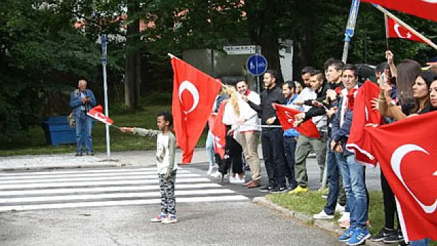 Somalili küçük Tayyip'ten PKK protestosu