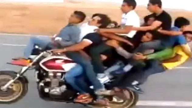Bir motosiklete kaç kişi binebilir?