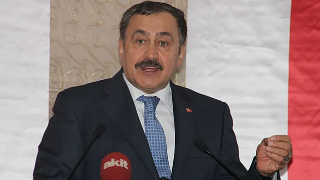 Eroğlu: 'Suyun yönetimi acil sonlandırılmalı'