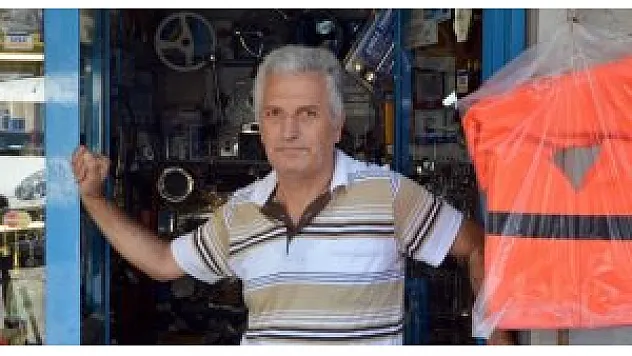 Mültecilerin ilgisi can yeleği satışlarını patlattı