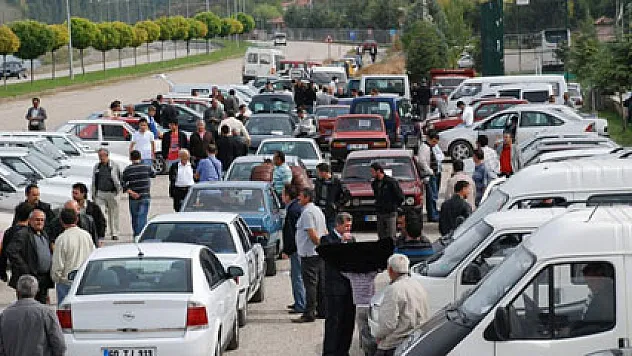 Siyasi belirsizlik otomobil fiyatlarını artırdı