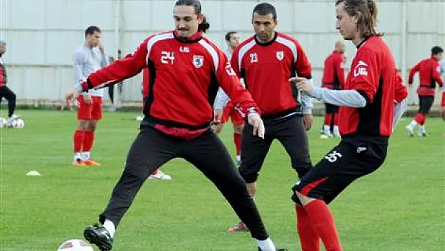 Samsunspor Erciyesspor maçı ile şampiyonluğa yaklaşmak istiyor