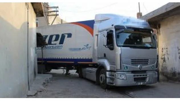 YDG-H'liler kaçırdıkları TIR ile emniyete saldırmaya kalktı