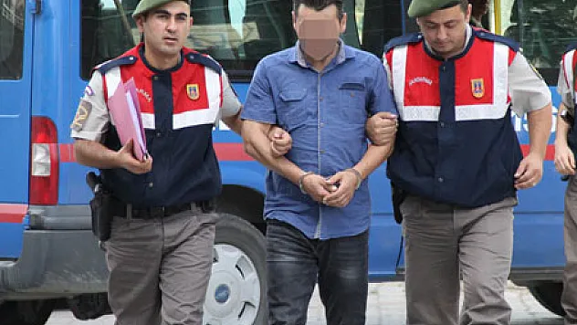 Düğünde 2 Kişiyi Tabancayla Kazara Yaraladı