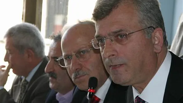 MHP'nin nöbetçisi ÖZYER