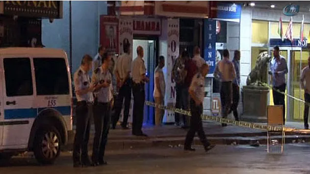 Eğlence mekanını pompalı tüfeklerle bastılar