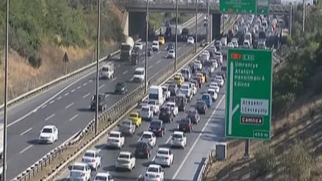 TEM'deki çalışmalar trafiği felç etti