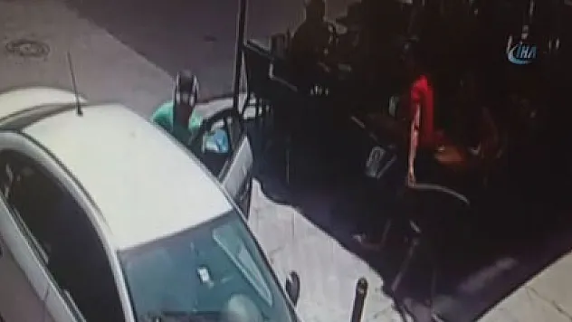 İstanbul'un göbeğinde akıl almaz kapkaç!