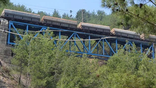 Osmaniye'de yük trenine bombalı saldırı