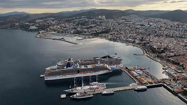 4 kruvaziyer gemisiyle 6 bin turist geldi