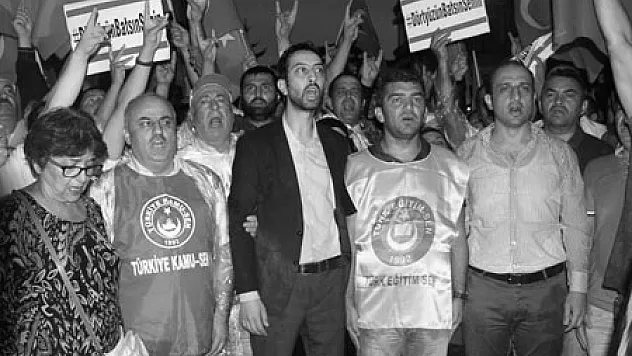 Ülkü Ocakları Şehitler için Yürüdü