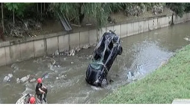 Yağmurun yol açtığı hasar gün yüzüne çıktı