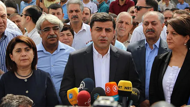 Demirtaş: 'Sorunları diyalogla çözmeye hazırız'