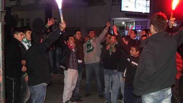 TEKSASLILARA POLİS ENGELİ