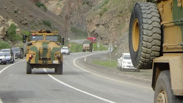 Muş-Suluca karayolu'ndaki patlamada 12 asker yaralandı