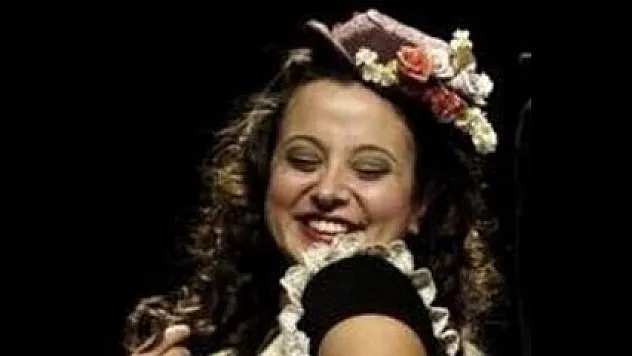 Tiyatrocu Yasemin Erbulun yaşamını yitirdi