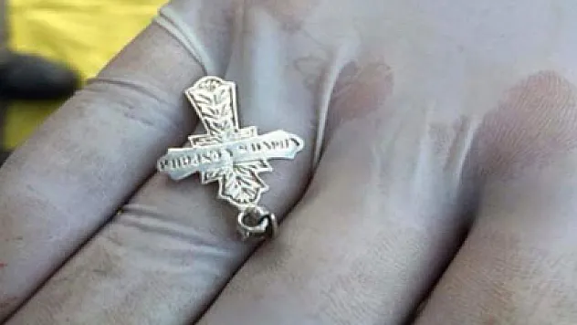 Öldürülen teröristin boynundan haç işareti çıktı