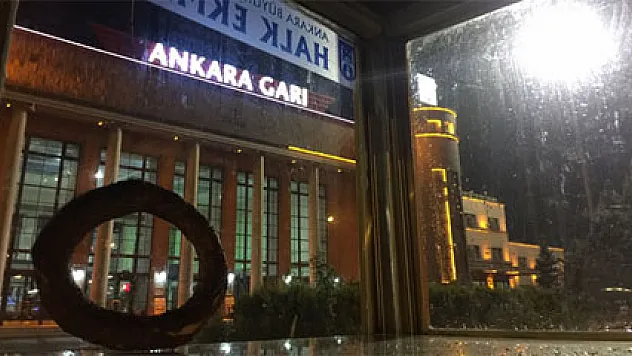 Patlamadan geriye sadece simitleri kaldı