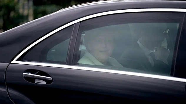 Davutoğlu-Merkel görüşmesi başladı